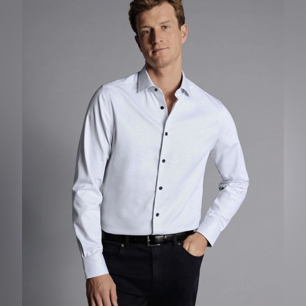 Charles Tyrwhitt Non-Iron Dot Stretch Texture Shirt - White